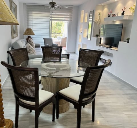 Penthouse in Benahavis - view 1