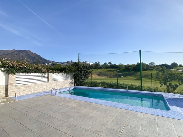House in Estepona - view 1
