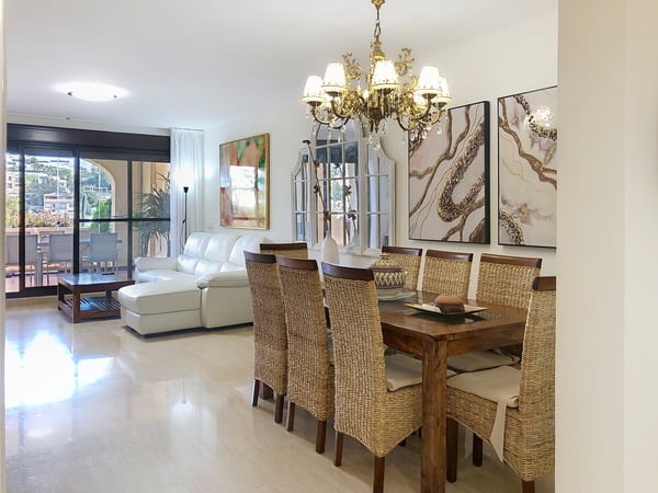 Apartment in Estepona - view 1