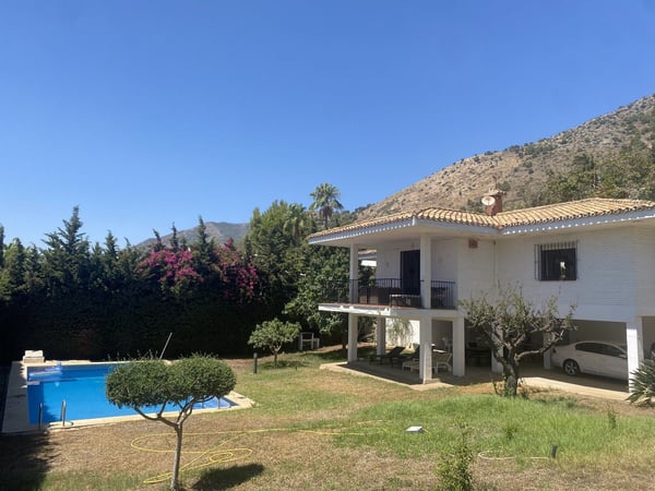 Villa in Torreblanca - view 1