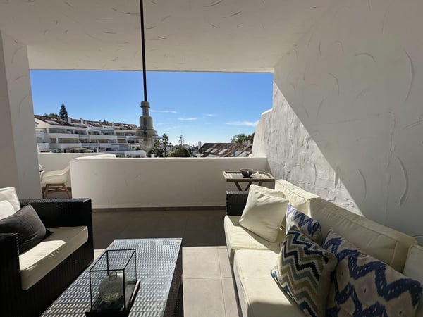 Apartment in Nueva Andalucia - view 1