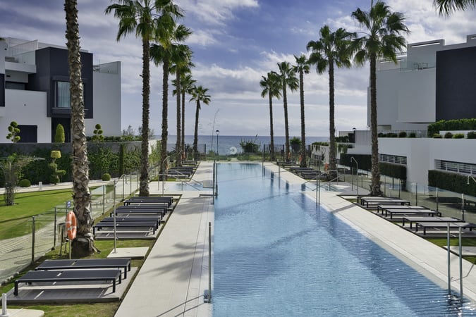 House in Estepona - view 1