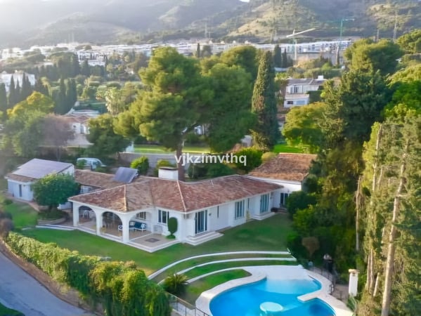 Villa in Benalmadena - view 1