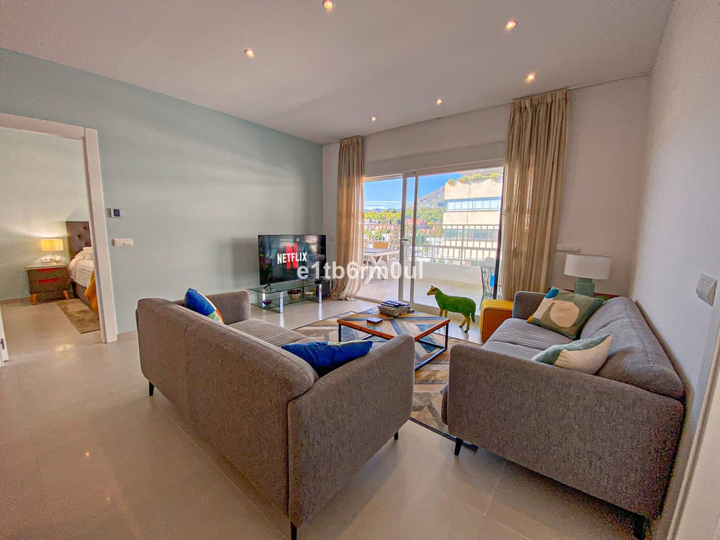 Penthouse in Malaga - Image 2
