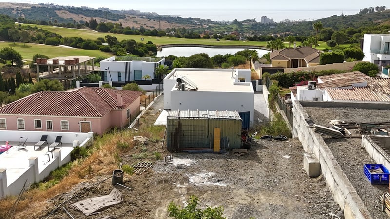 Land in Estepona - view 1