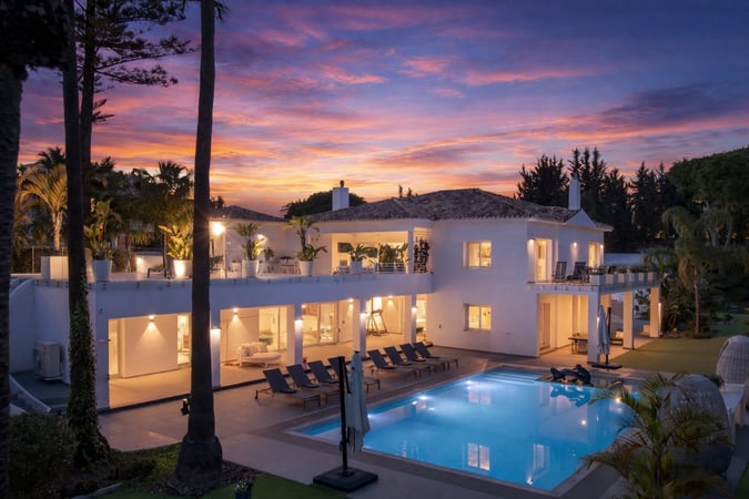 Villa in La Atalaya - view 1