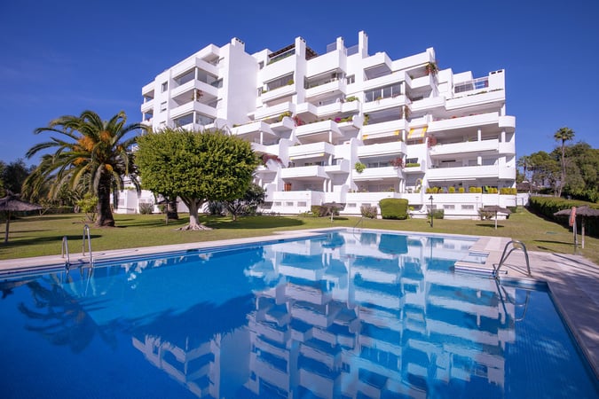 Apartment in Guadalmina - view 1