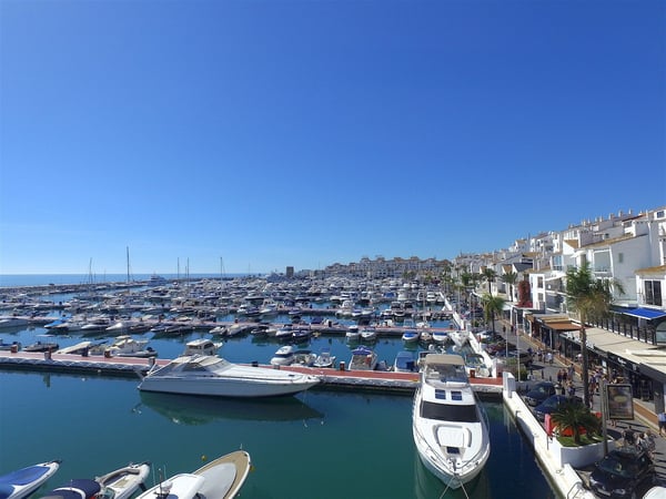 Apartment in Puerto Banus - view 1