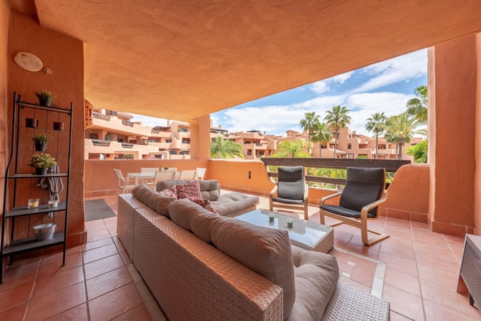 Apartment in Estepona - view 1