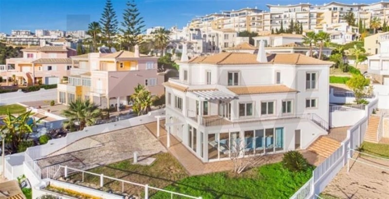 Villa in Albufeira - view 1
