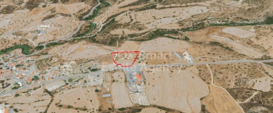 Land in Avdimou - view 1