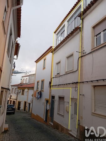House in Portalegre - view 1