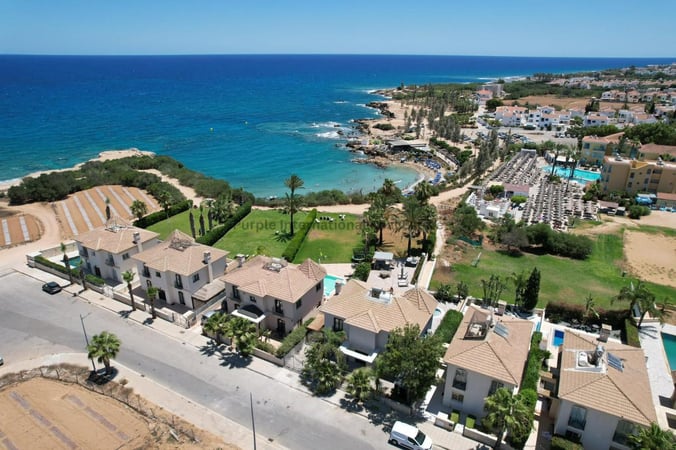House in Paralimni - view 1
