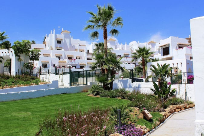 House in Guadalmansa - view 1