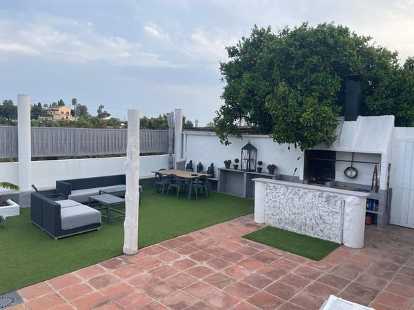 Villa in San Pedro de Alcantara - view 1