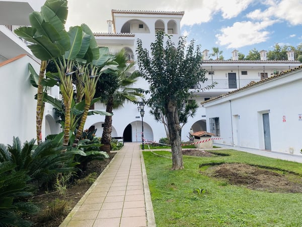 Apartment in Estepona - view 1