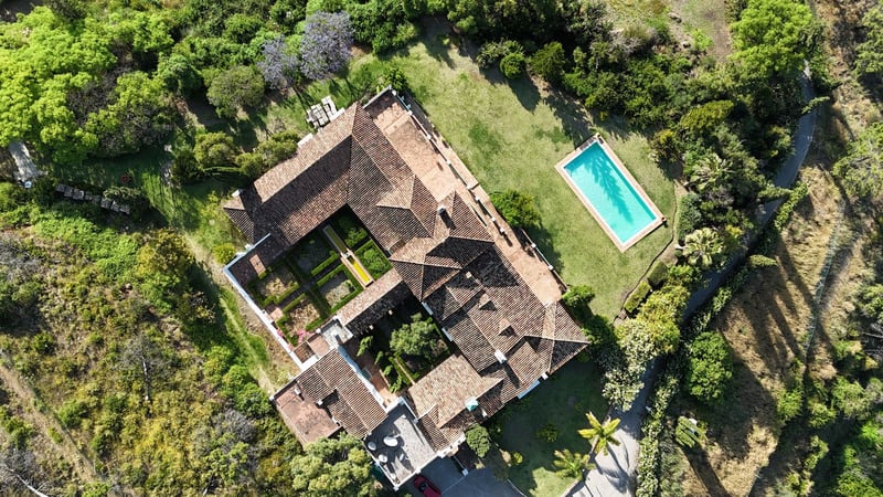 Apartment in Estepona - view 1