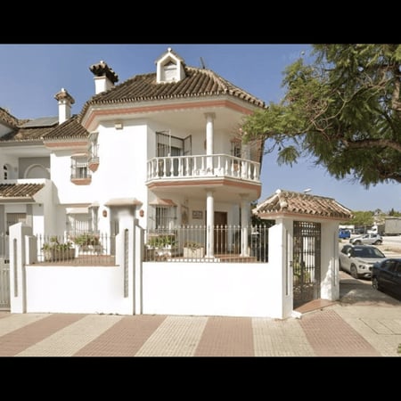 House in San Pedro de Alcantara - view 1