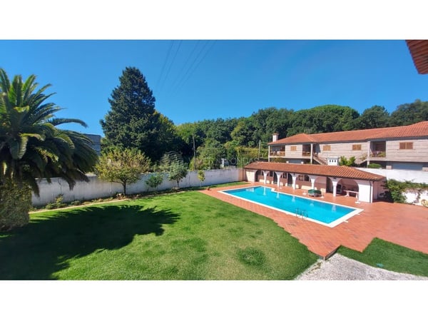 Villa in Gaviao - view 1