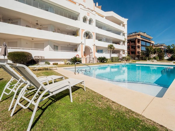 Apartment in Puerto Banus - view 1