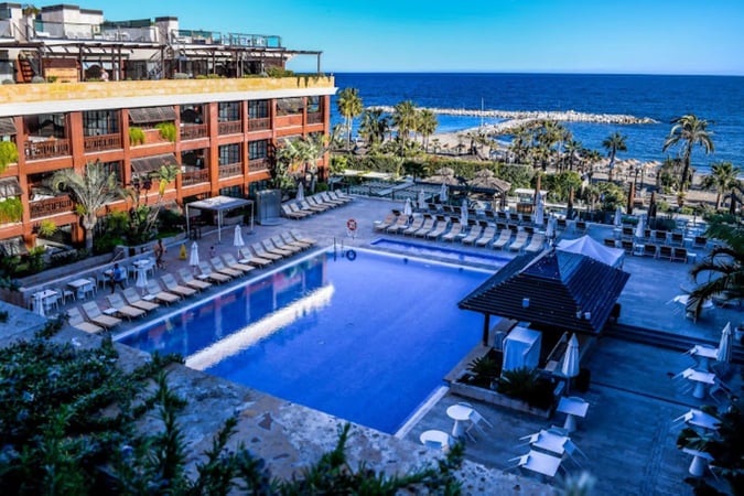 Apartment in Puerto Banus - view 1