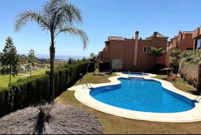 House in Estepona - view 1