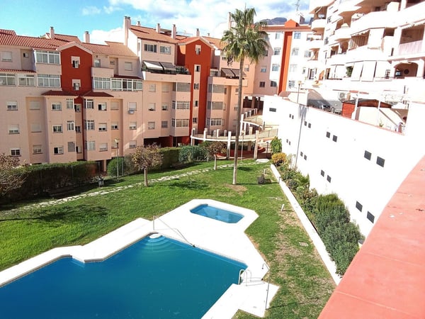 Apartment in Estepona - view 1
