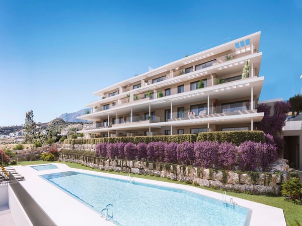 Apartment in Estepona - view 1