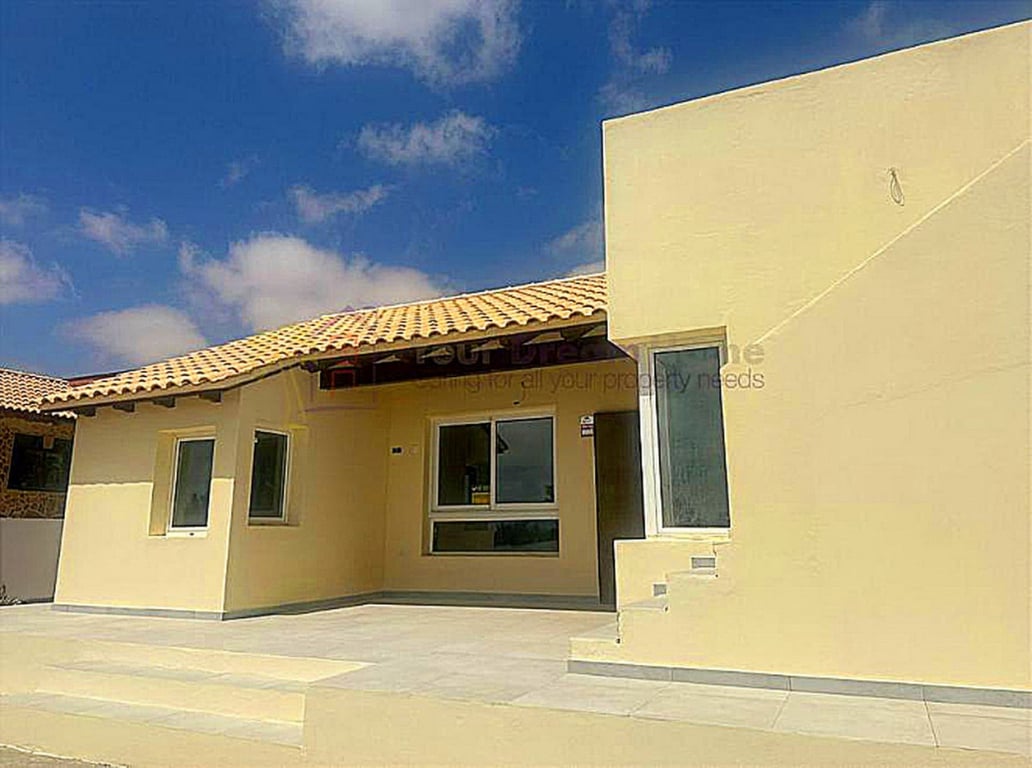 House in Triquivijate