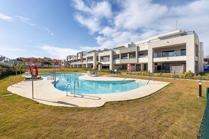 Apartment in Casares - view 1
