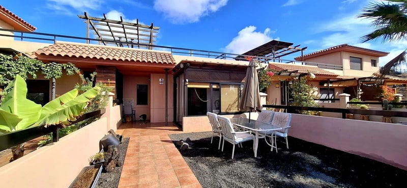 House in Lajares - view 1