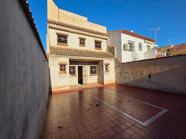 House in Fuengirola - view 1