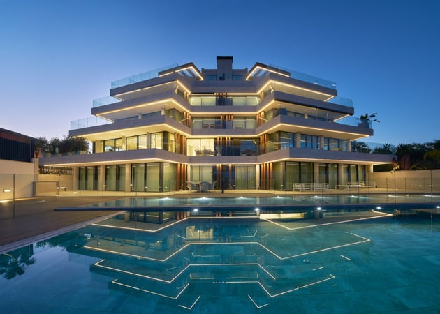 House in Estepona - view 1