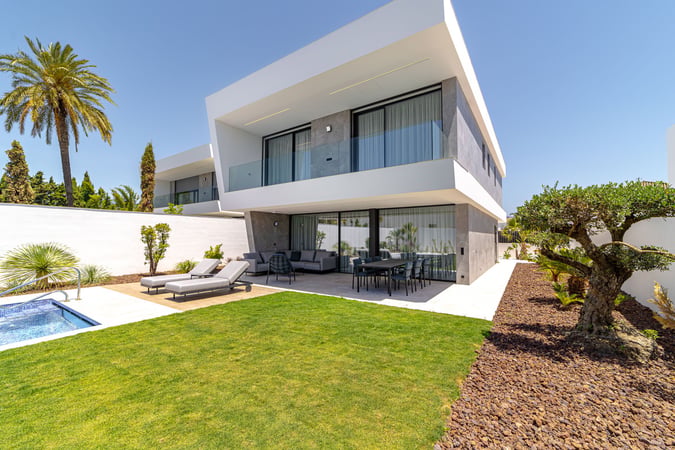 House in San Pedro de Alcantara - view 1