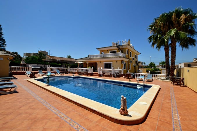 House in Los Balcones - view 1