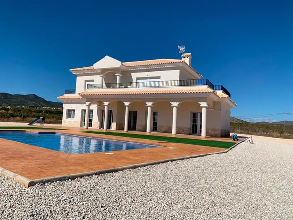 House in Alicante - view 1