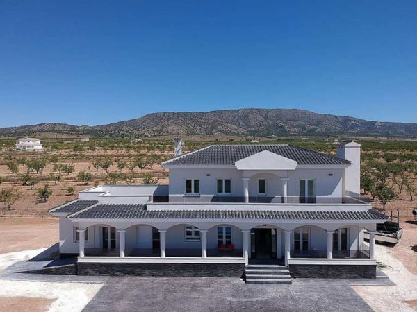 House in Alicante - view 1