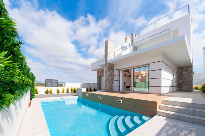 House in Los Alcazares - view 1