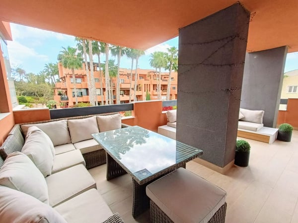 Apartment in Villamartin - view 1