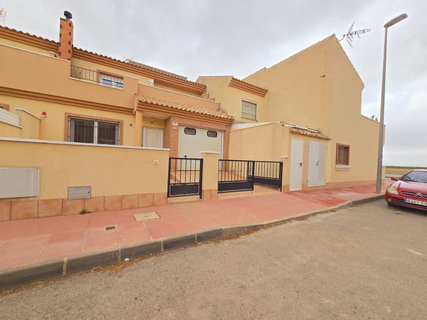 House in Roldan - view 1