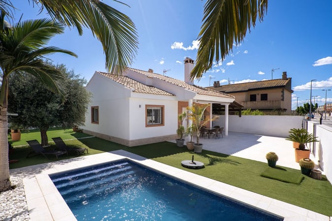 House in Torre de la Horadada - view 1