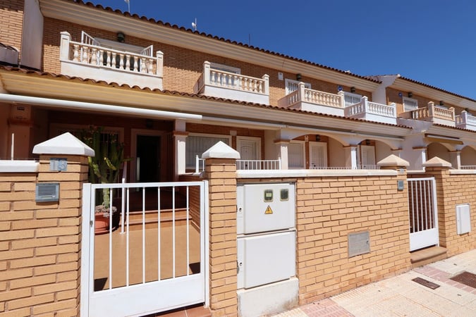 House in Los Alcazares - view 1