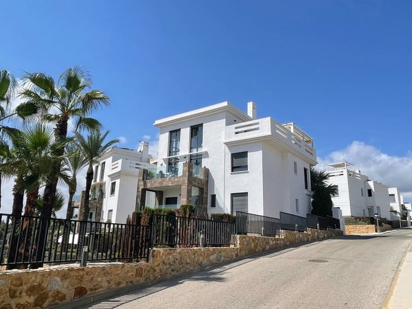 Apartment in Dehesa de Campoamor - view 1