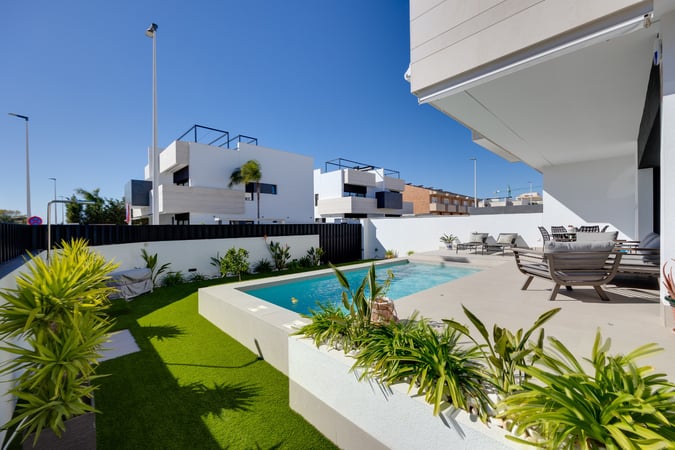 House in Pilar de la Horadada - view 1