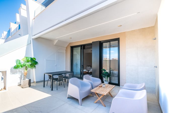 Apartment in Los Tarragas - view 1