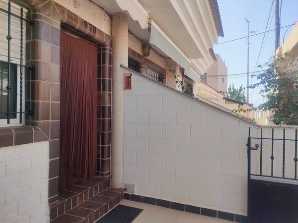 House in Torre de la Horadada - view 1