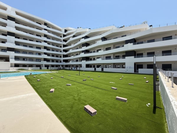 Penthouse in San Miguel de Salinas - view 1