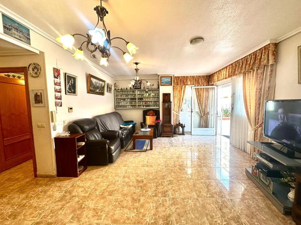 Apartment in Torrevieja - view 1