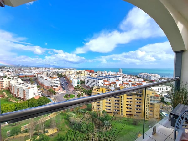 Penthouse in Estepona - view 1