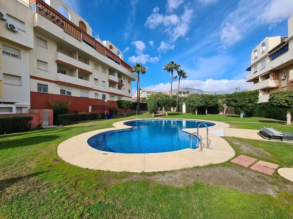 Apartment in Estepona - view 1